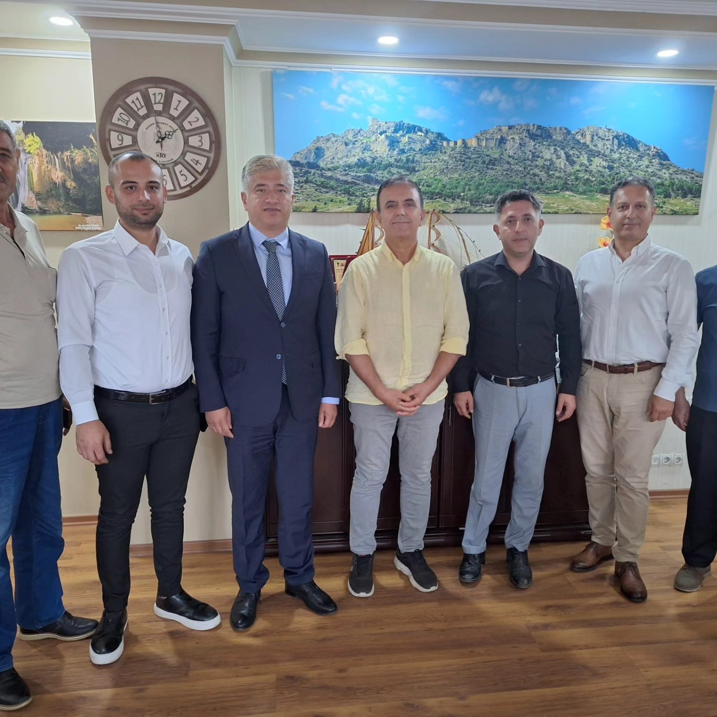 DEVA PARTİSİ ADANA MİLLETVEKİLİ SYN. SADULLAH KISACIK ODAMIZA ZİYARETTE BULUNDULAR