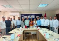 Sicil Müdürümüz Tuba Bayrakçı ile Ticaret Sicil Müdürümüz Tuğba Dal’ın  25. hizmet yıllarını gururla kutladık.