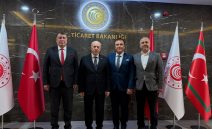 Ticaret Bakan Yardımcımız Sayın Sezai Uçarmak’a, Ticaret Borsası Yönetim Kurulu Üyemiz Sayın Yücel Yılmaz ve önceki dönem Ticaret İl Müdürümüz Sayın Adnan Ekiz ile birlikte nezaket ziyaretinde bulunduk.