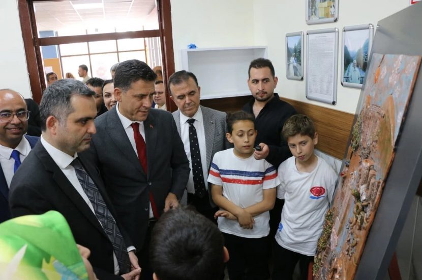 KAYMAKAMIMIZ VE BELEDİYE BAŞKANIMIZ İLE BİRLİKTE BİLSEM FUARINA KATILIM SAĞLADIK