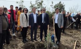 Kozan Cumhuriyet Başsavcılığımızın öncülüğünde, Denetimli Serbestlik Müdürlüğümüz ve Orman İşletme Müdürlüğümüzün iş birliğiyle düzenlenen ağaç dikme programına katılık